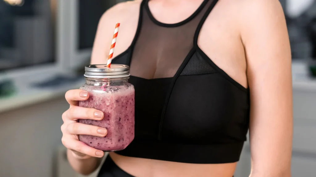 ¿Es necesario tomar batidos de proteína para ganar masa muscular?