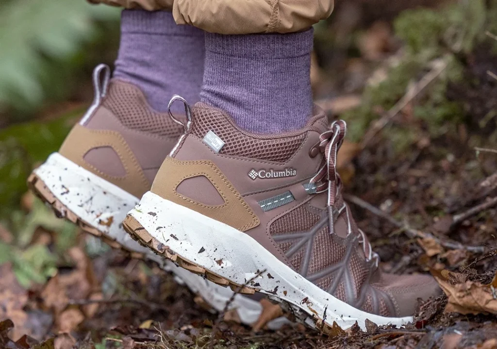 comprar zapatillas de senderismo para mujer Columbia PeakFreak II Mid OutDry