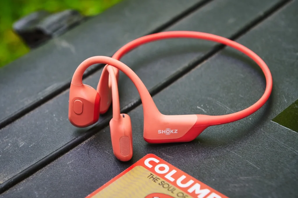 Escucha música nítida usando los auriculares bluetooth para deportistas